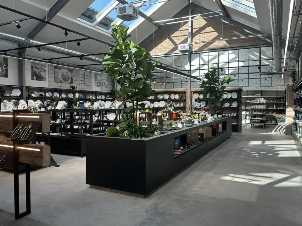 showroom-interior.webp